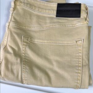 Express Men's Skinny Jeans in Light Yellow